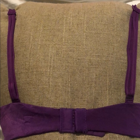 Victoria’s Secret Very Sexy Push-up Bra 34A - Picture 5 of 6